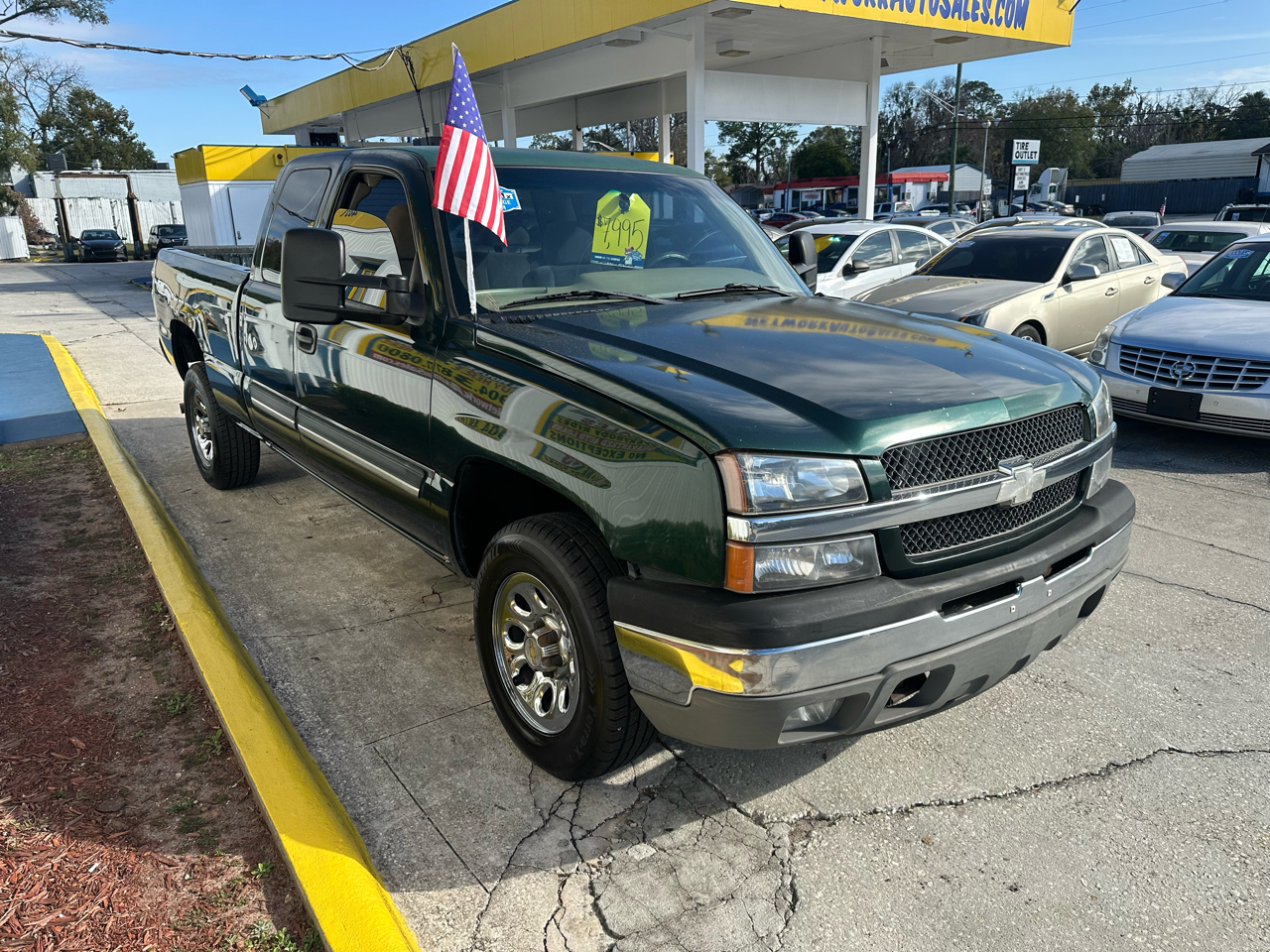 Chevrolet Silverado 1500 LS Ext. Cab Short Bed 2WD 2005