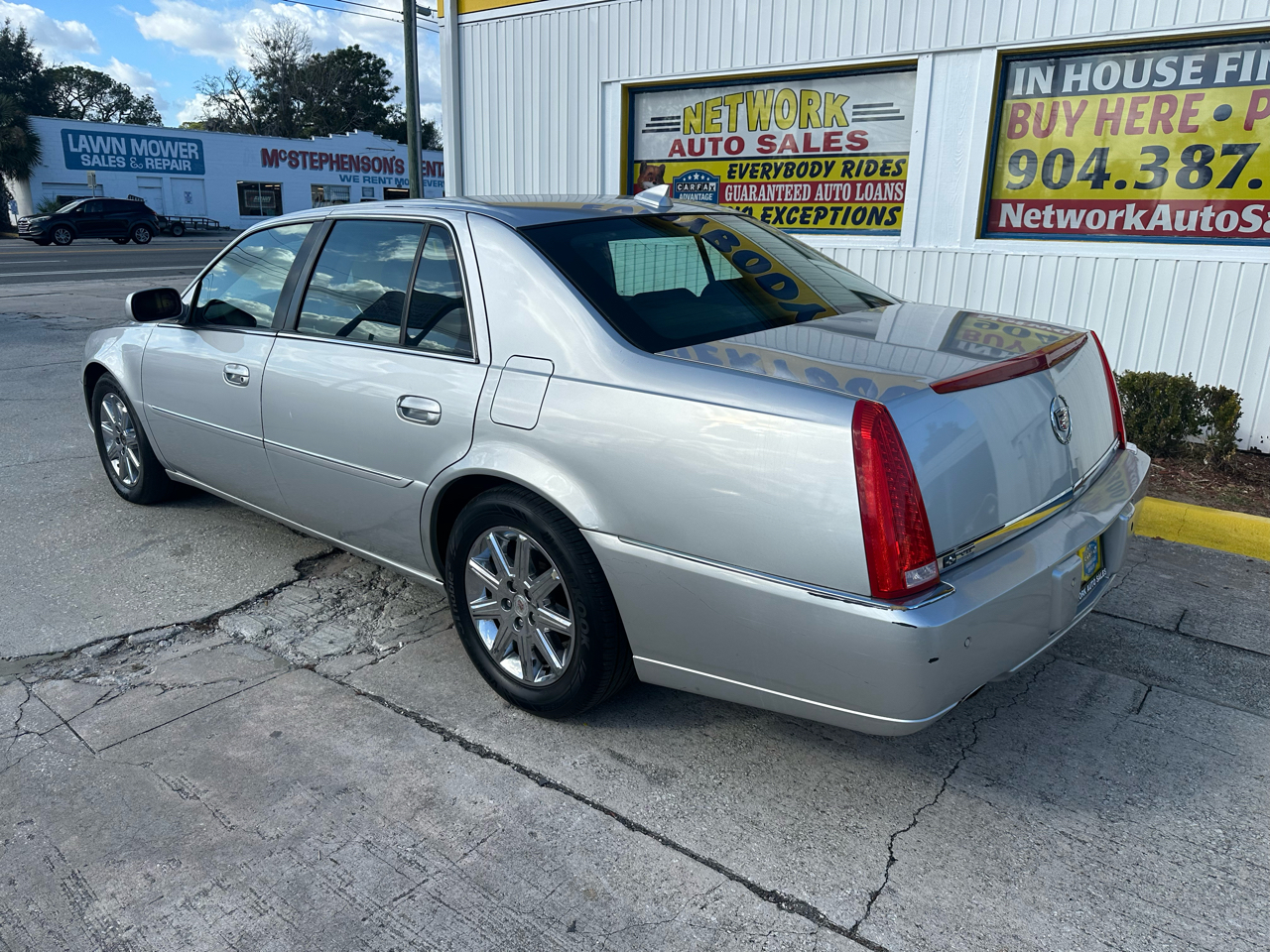 Cadillac DTS Premium w/ Navi 2011