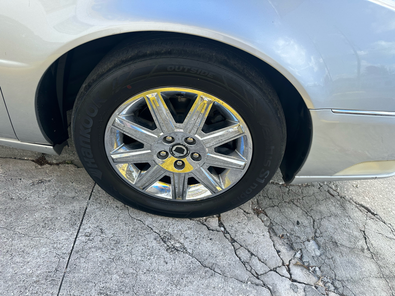 Cadillac DTS Premium w/ Navi 2011