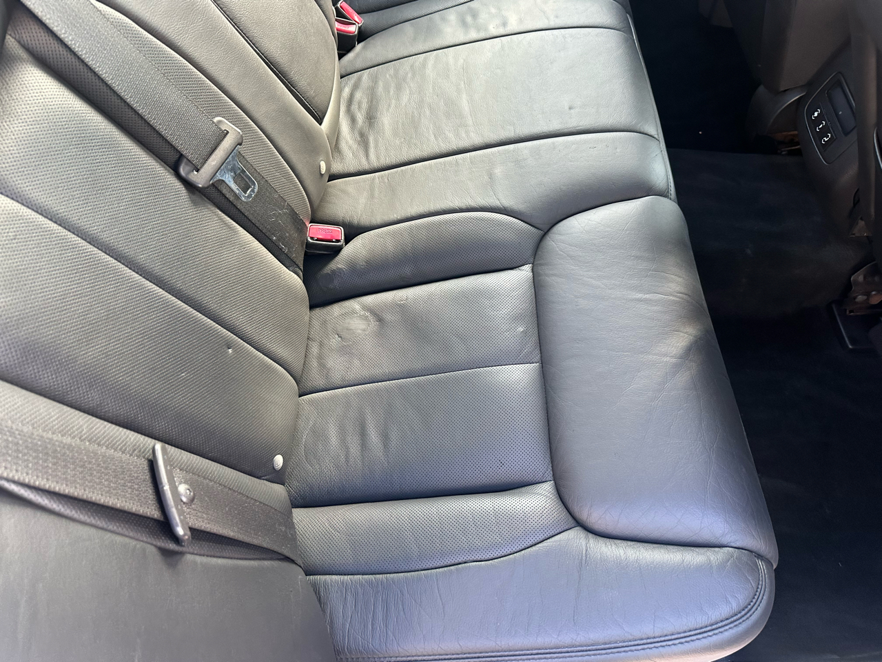 Cadillac DTS Premium w/ Navi 2011