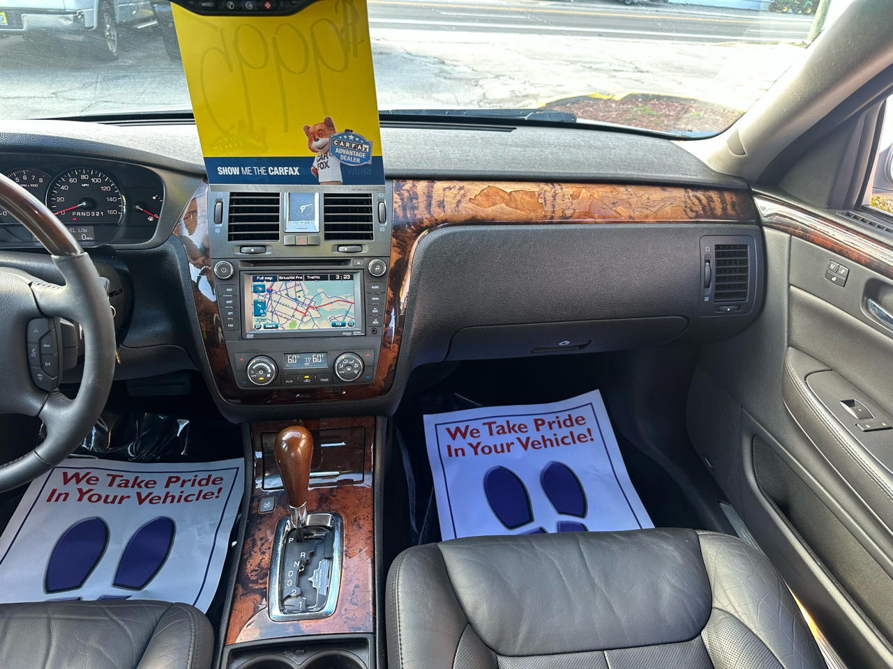 Cadillac DTS Premium w/ Navi 2011