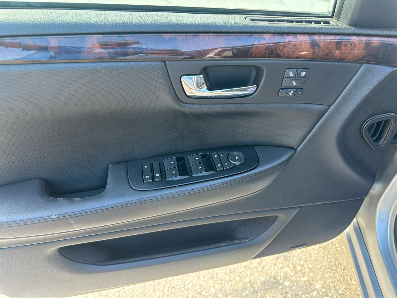 Cadillac DTS Premium w/ Navi 2011