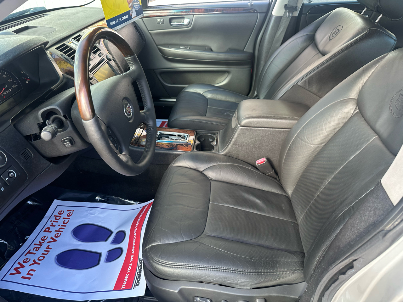 Cadillac DTS Premium w/ Navi 2011