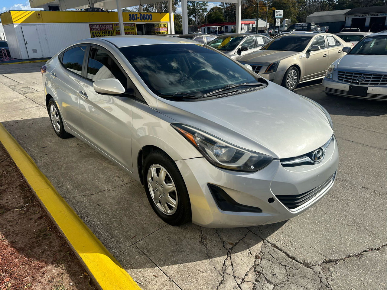 Hyundai Elantra SE 6AT 2016