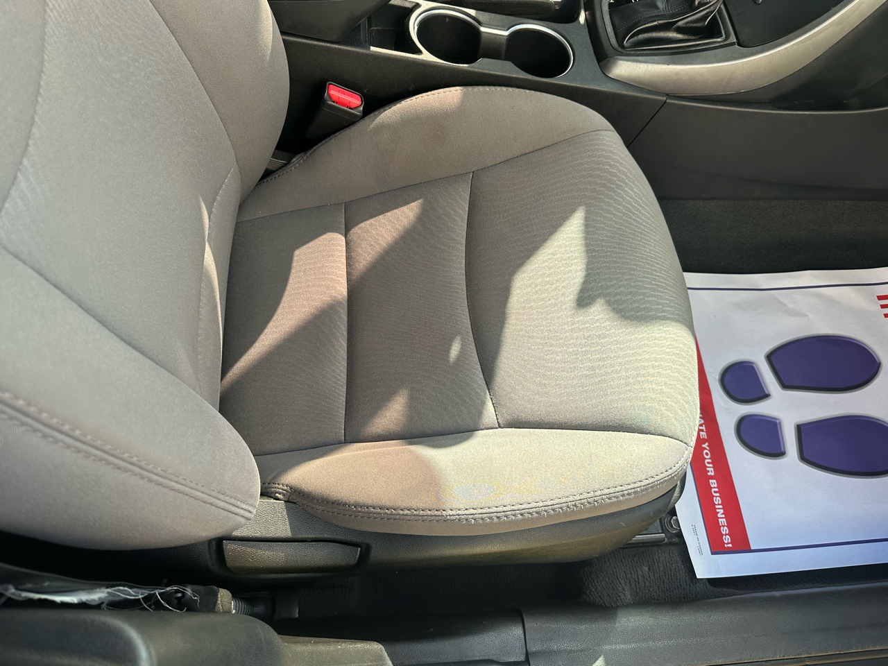 Hyundai Elantra SE 6AT 2016