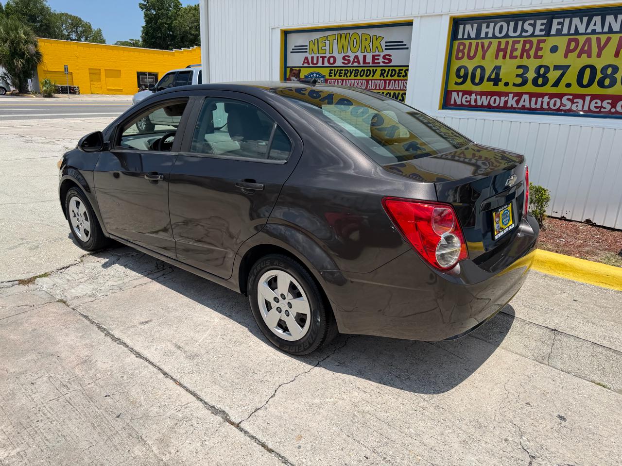 Chevrolet Sonic LS Auto Sedan 2013