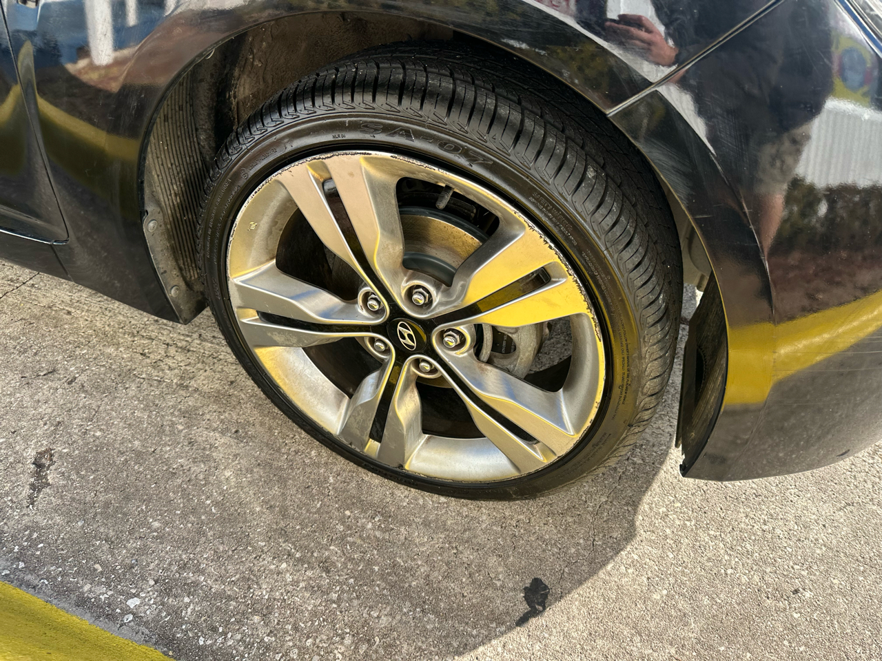 Hyundai Veloster Base 2013