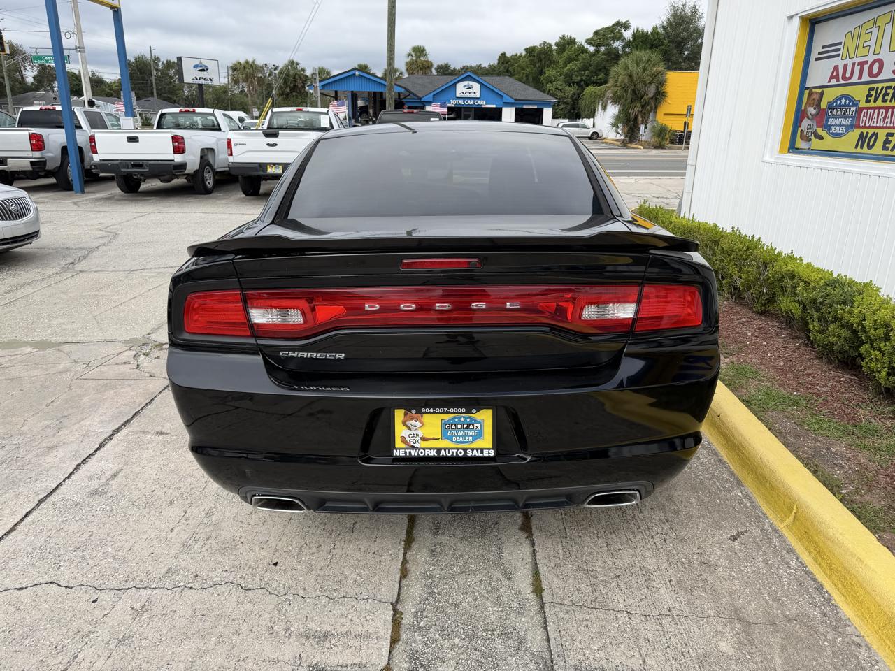 Dodge Charger SE 2013