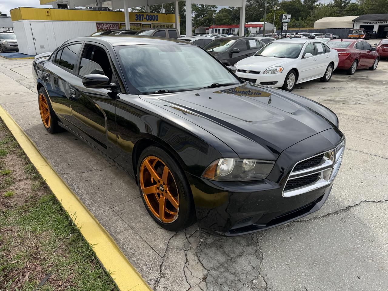 Dodge Charger SE 2013