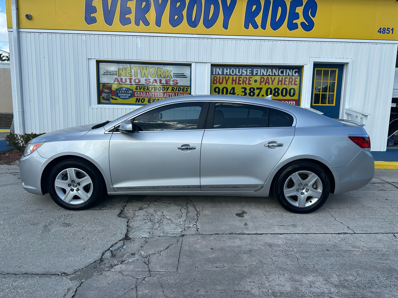 Buick LaCrosse CX 2010