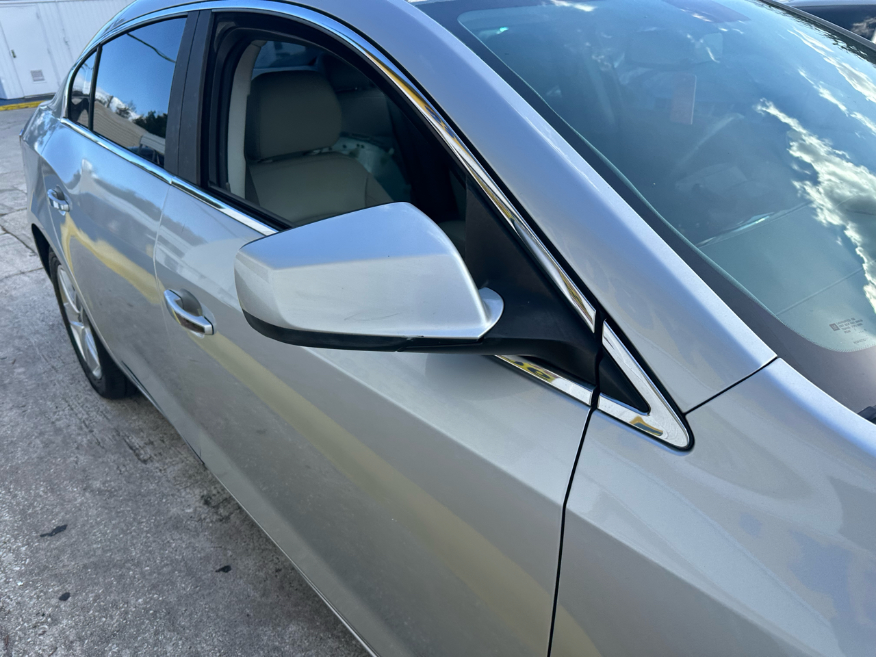 Buick LaCrosse CX 2010