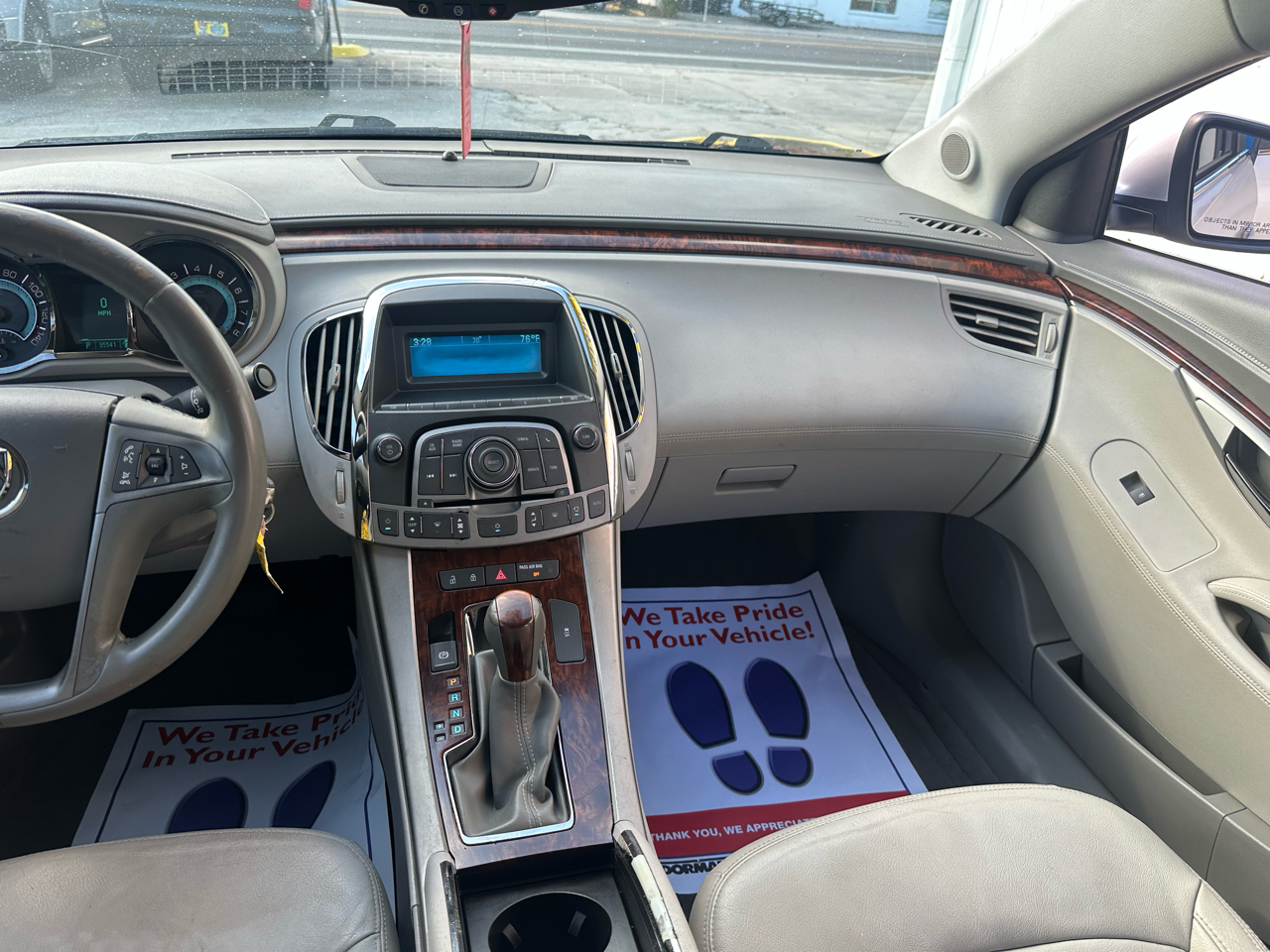 Buick LaCrosse CX 2010