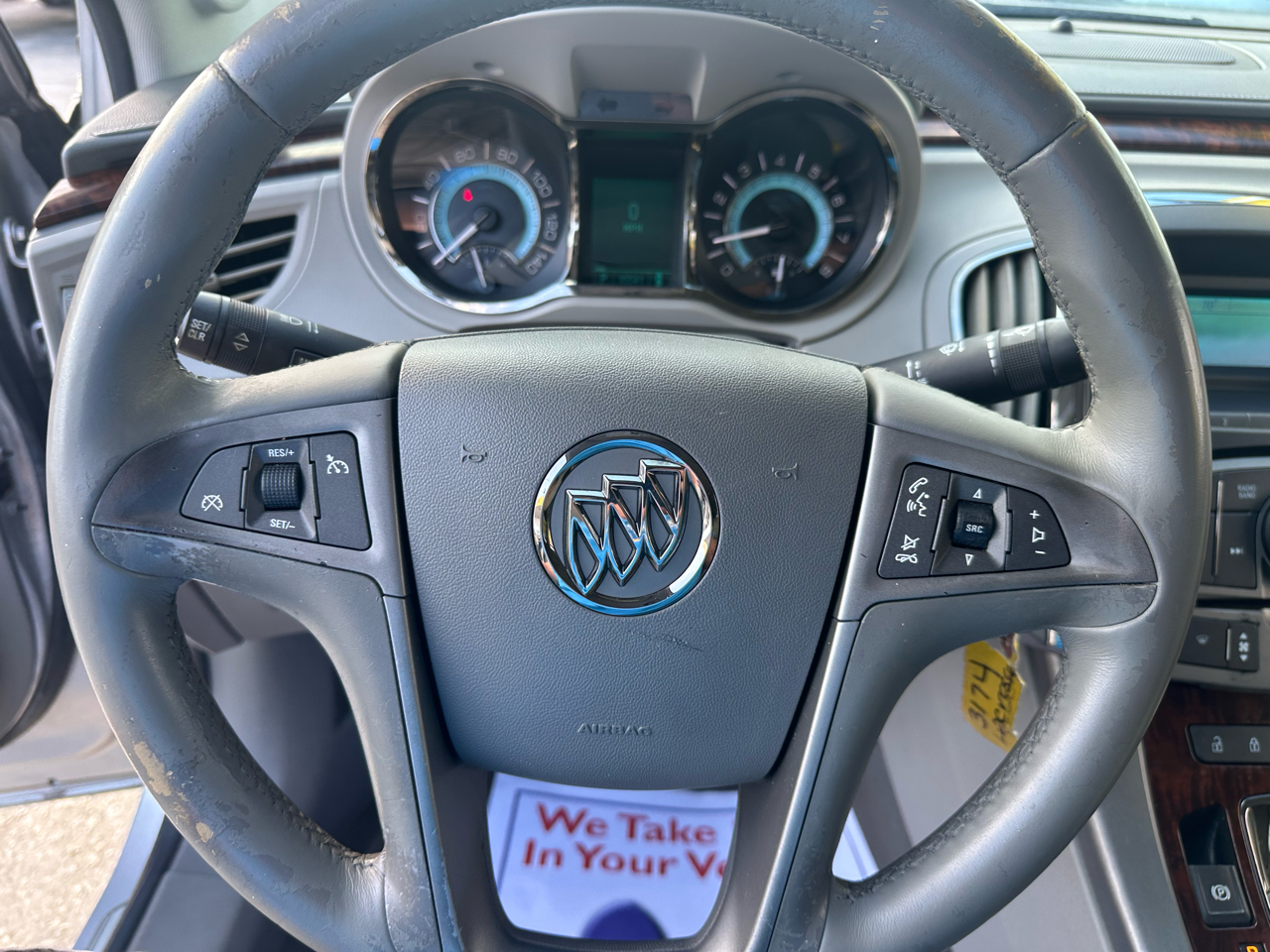 Buick LaCrosse CX 2010