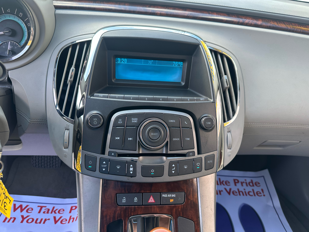 Buick LaCrosse CX 2010