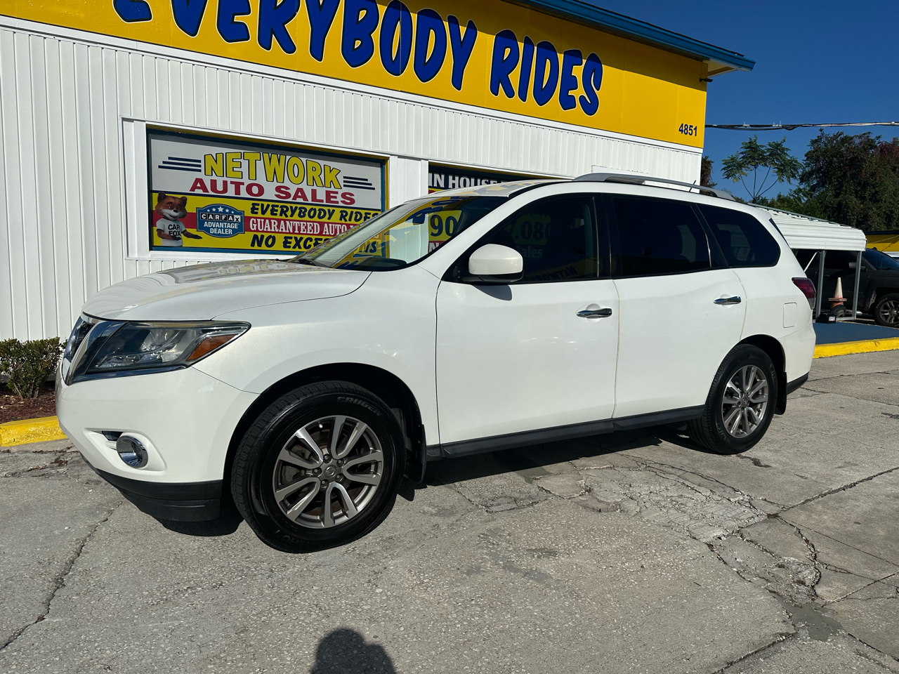 Nissan Pathfinder SL 2WD 2014