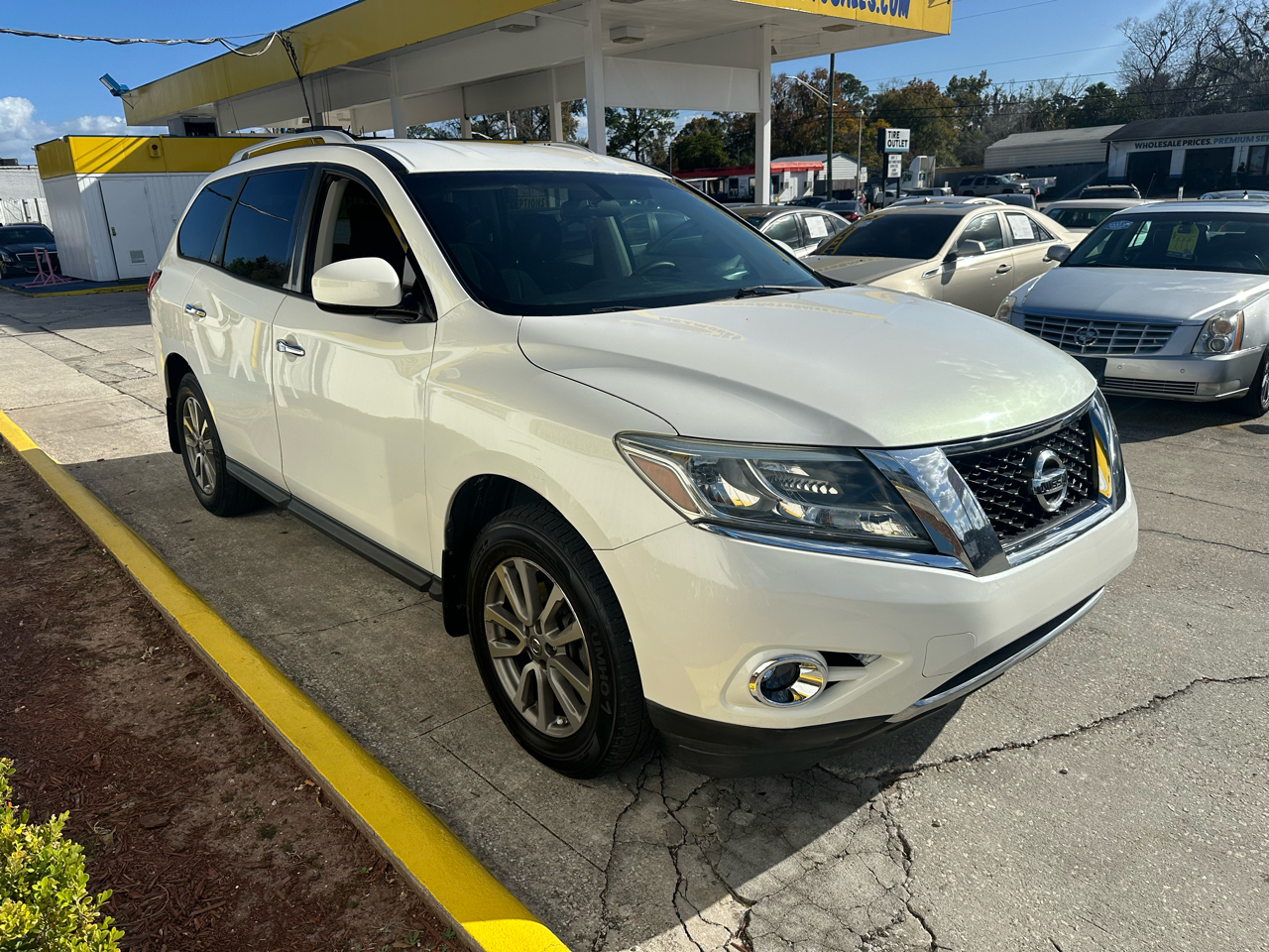 Nissan Pathfinder SL 2WD 2014