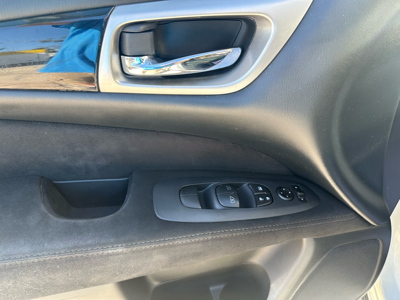 Nissan Pathfinder SL 2WD 2014