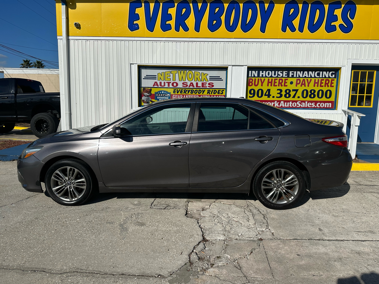 Toyota Camry SE 2015