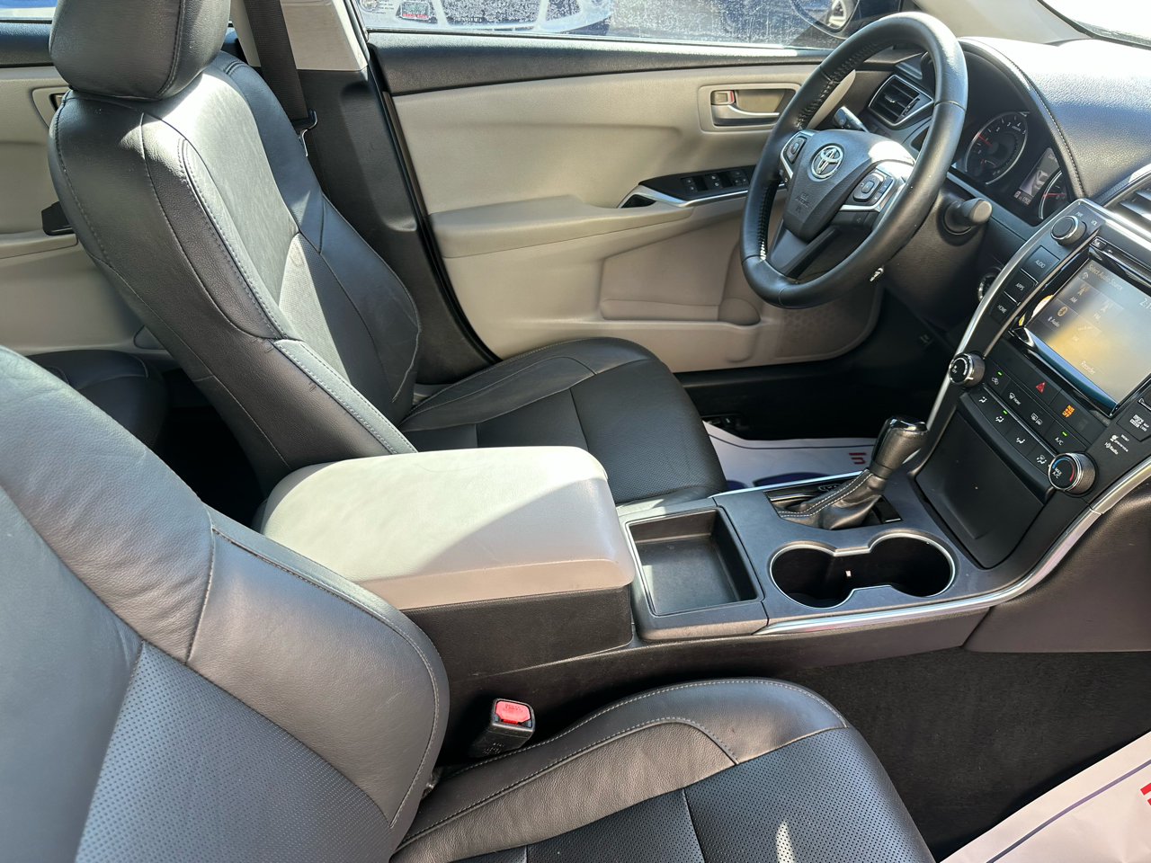 Toyota Camry SE 2015