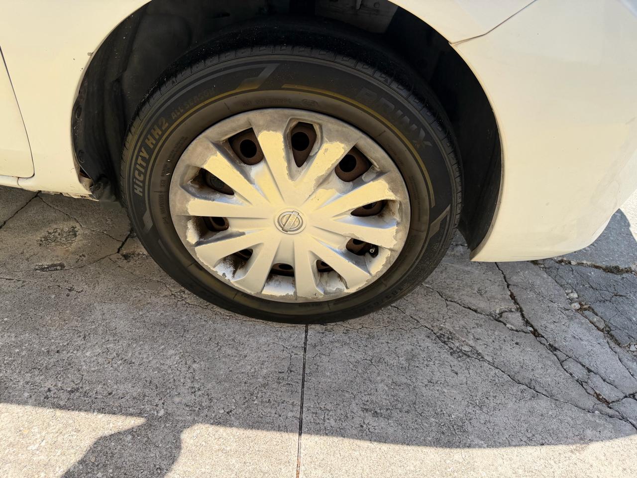 Nissan Versa 1.6 SV Sedan 2013