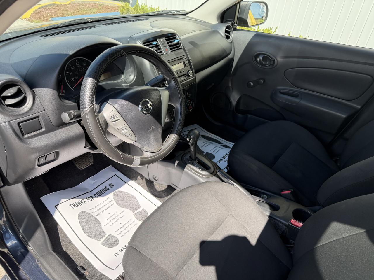 Nissan Versa  2015