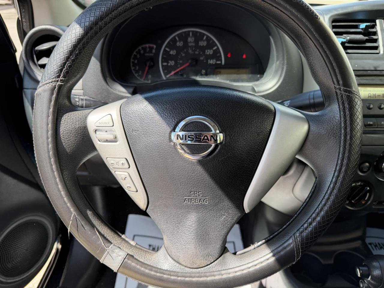 Nissan Versa  2015