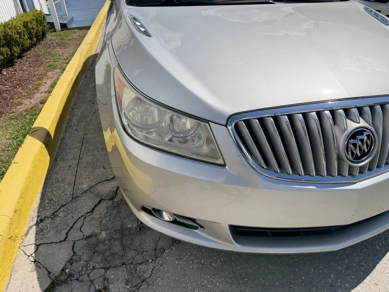 Buick LaCrosse CXL FWD 2011