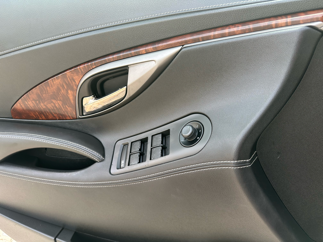 Buick LaCrosse CXL FWD 2010