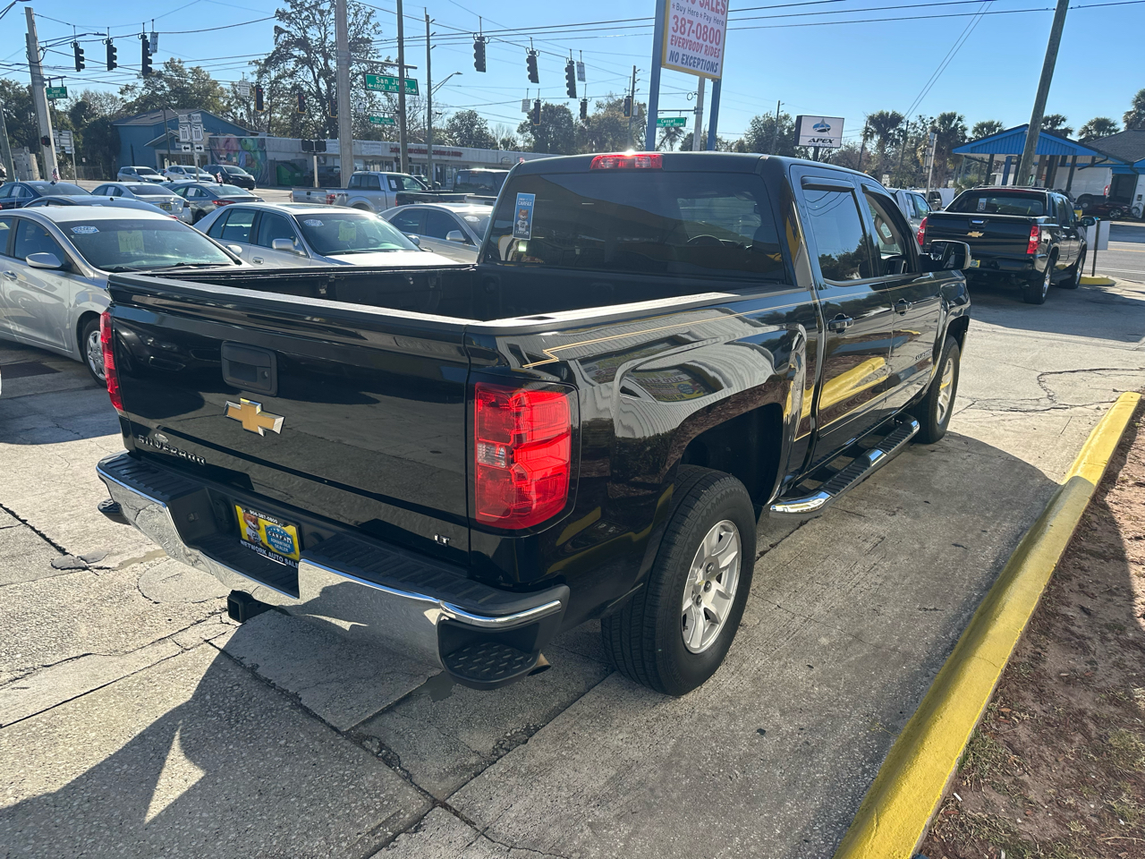 Chevrolet Silverado 1500 LT Crew Cab 2WD 2017