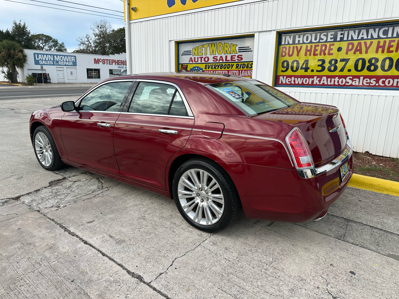 Chrysler 300 Limited RWD 2011