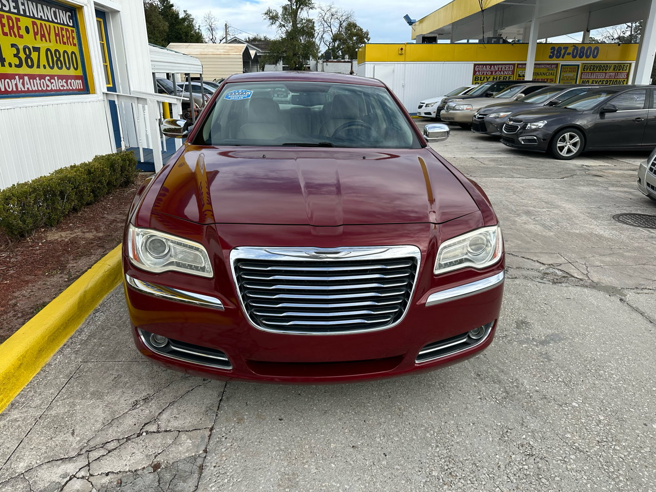 Chrysler 300 Limited RWD 2011