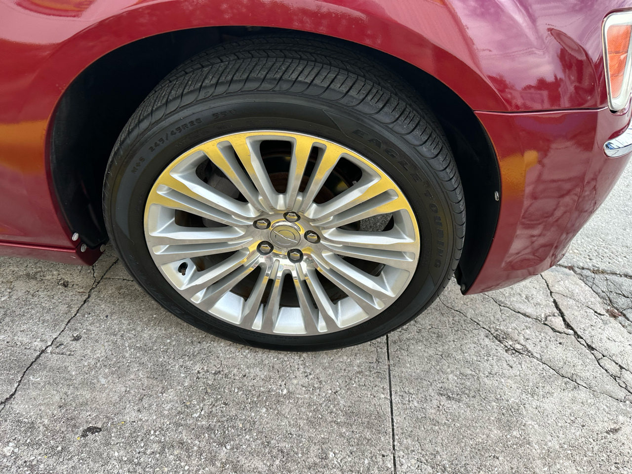 Chrysler 300 Limited RWD 2011