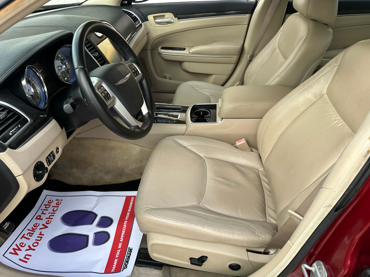 Chrysler 300 Limited RWD 2011