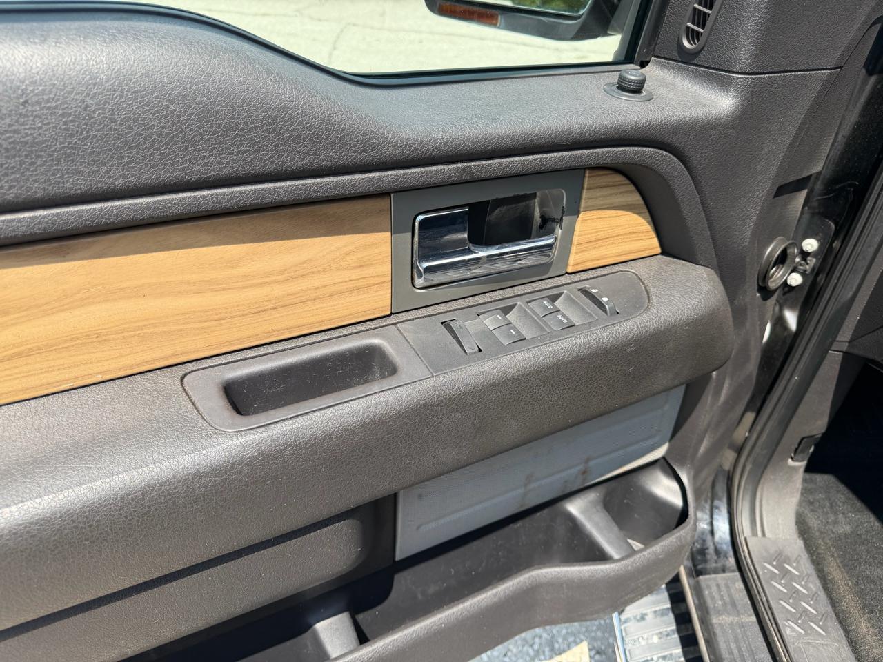 Ford F-150 Lariat 2011