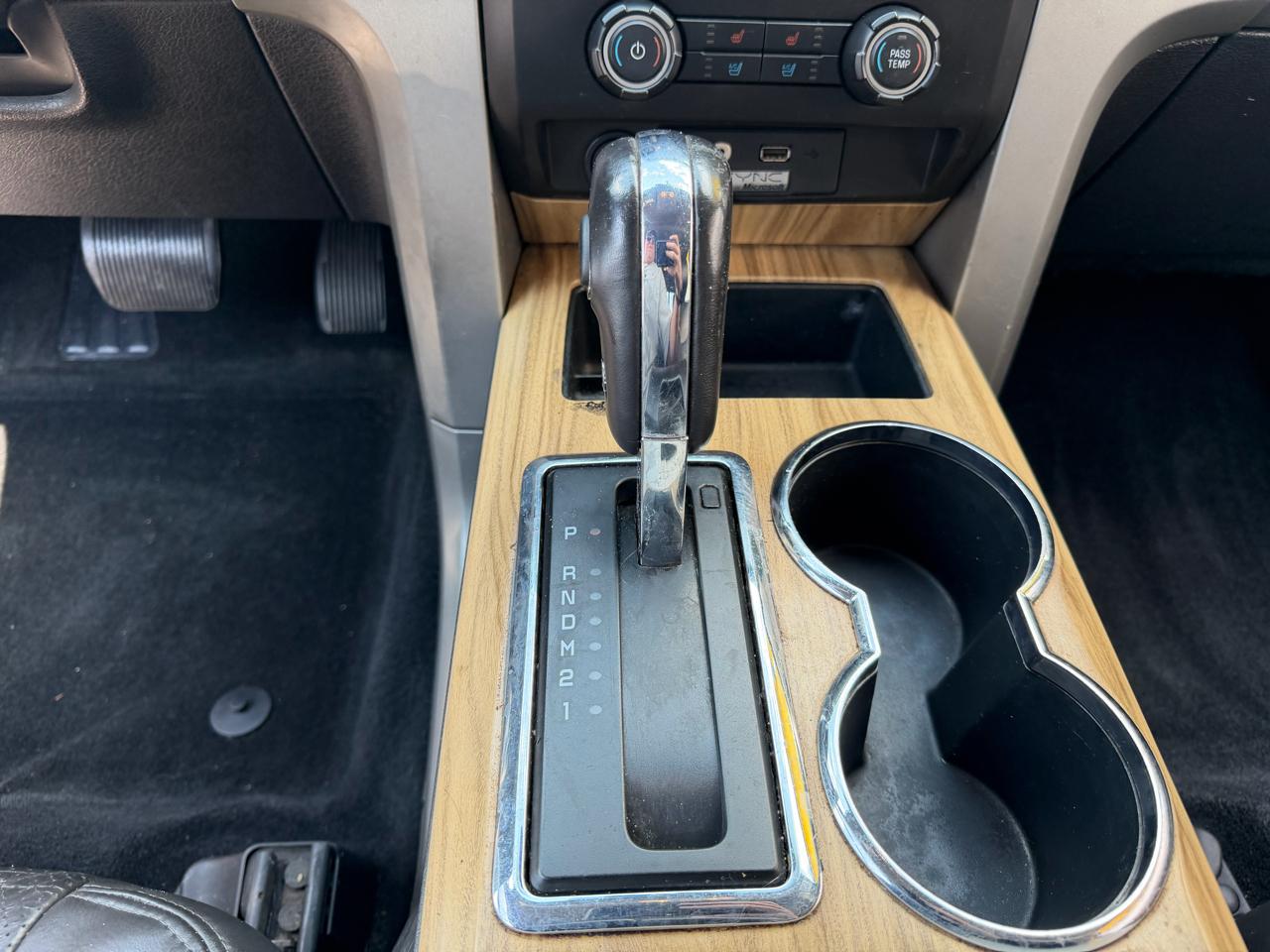 Ford F-150 Lariat 2011