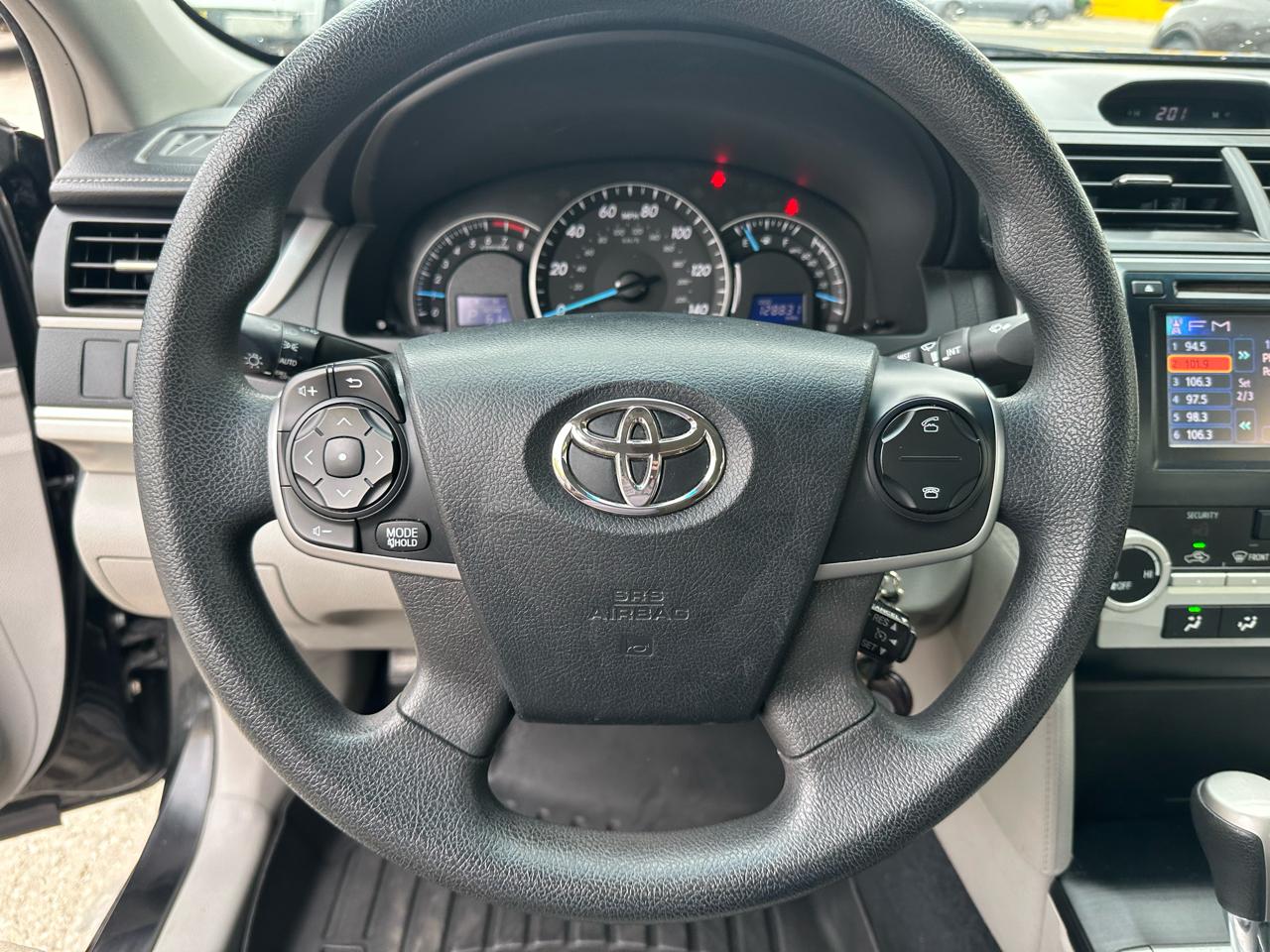 Toyota Camry L 2012
