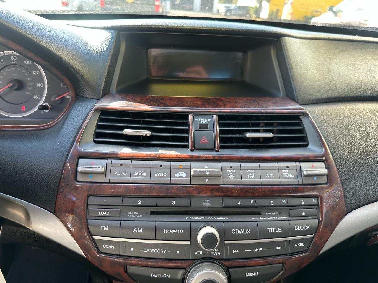 Honda Accord EX-L V-6 Coupe AT 2011