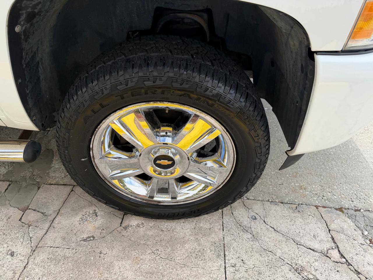 Chevrolet Silverado 1500 LT Crew Cab 2WD 2012