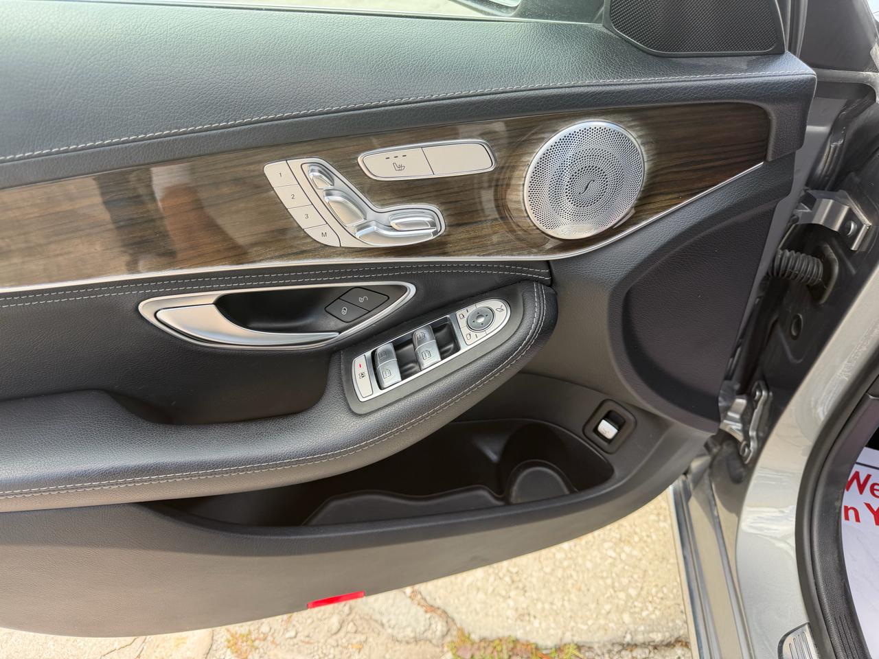 Mercedes-Benz C-Class C300 4MATIC Sedan 2015