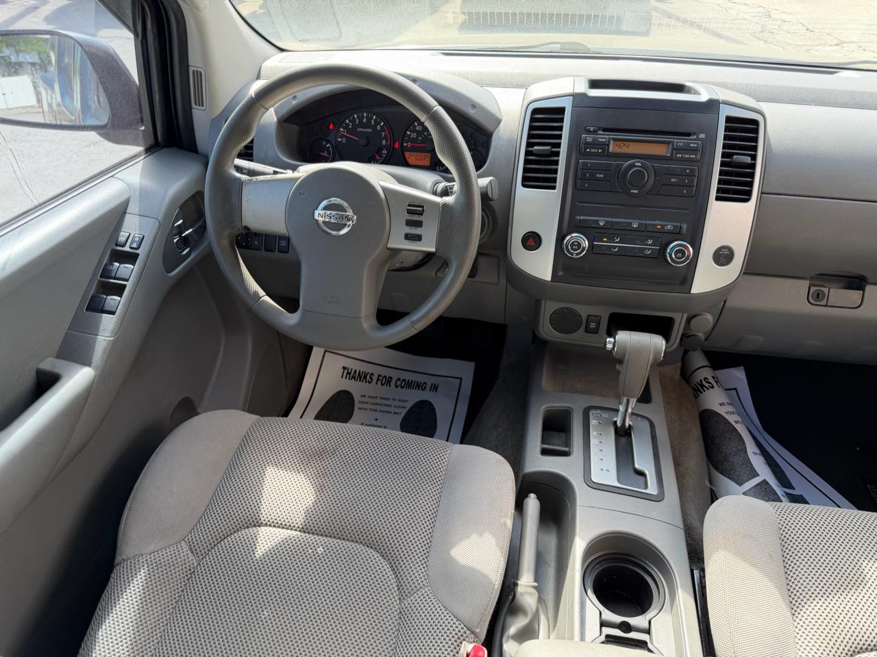Nissan Frontier LE Crew Cab 2WD 2010