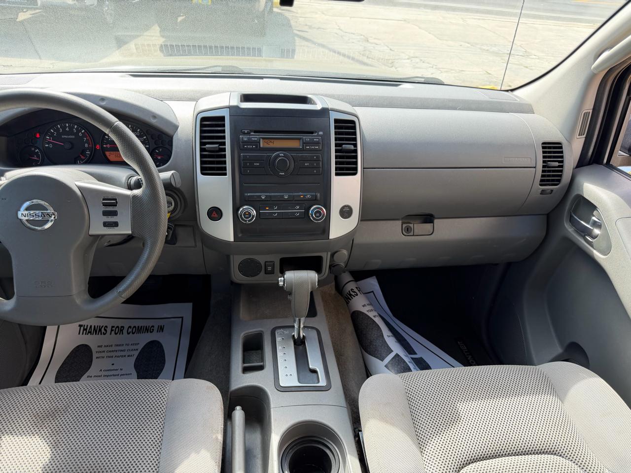 Nissan Frontier LE Crew Cab 2WD 2010