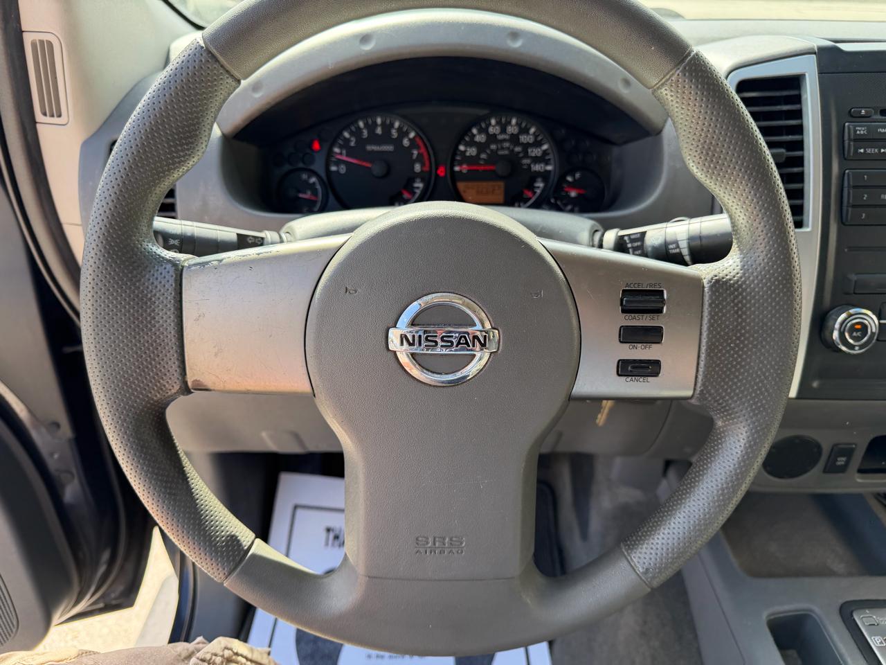 Nissan Frontier LE Crew Cab 2WD 2010