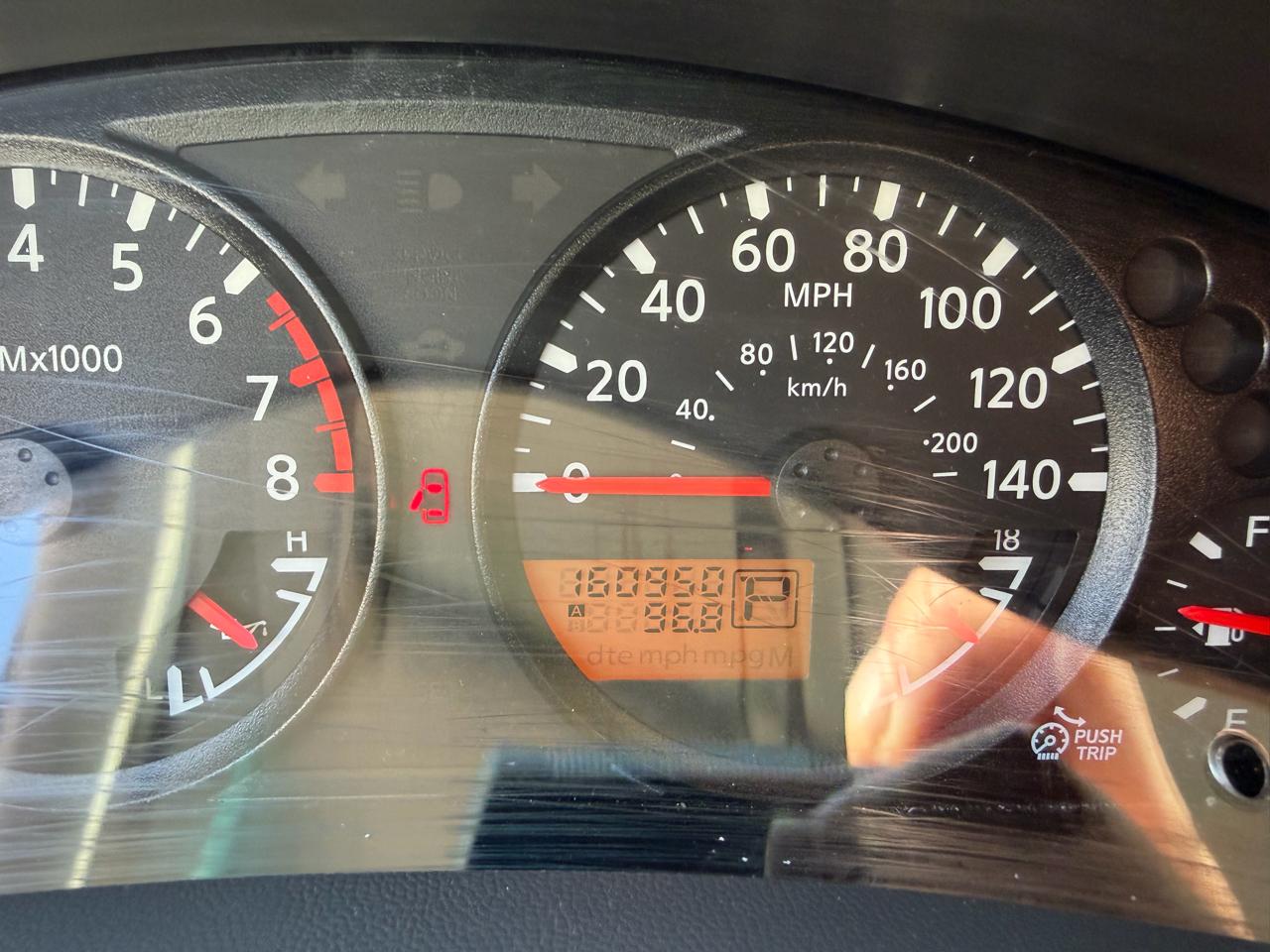 Nissan Frontier LE Crew Cab 2WD 2010