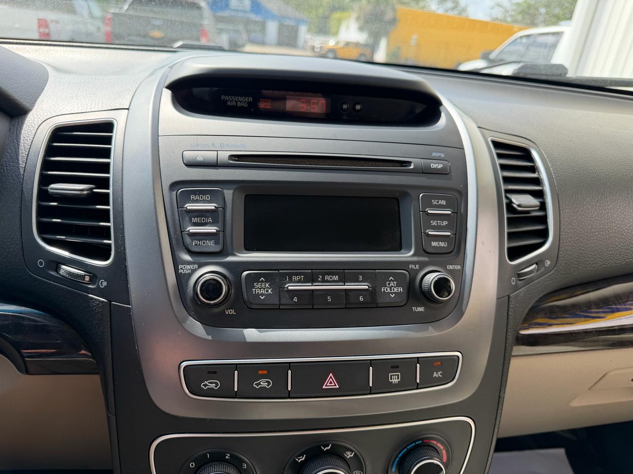 Kia Sorento LX V6 FWD 2015