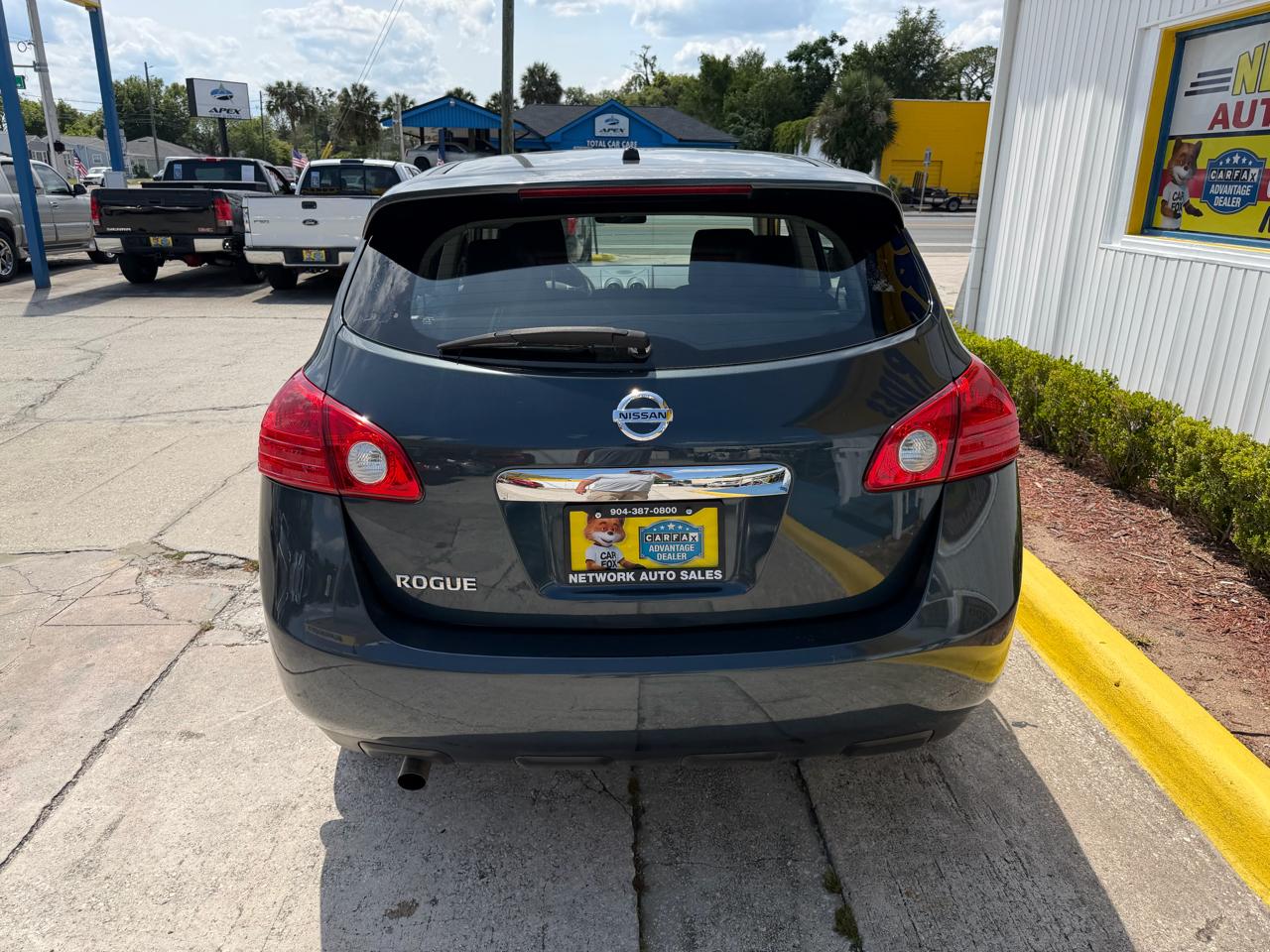 Nissan Rogue S FWD Krom Edition 2012