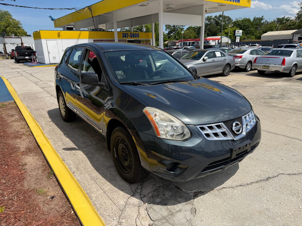 Nissan Rogue S FWD Krom Edition 2012