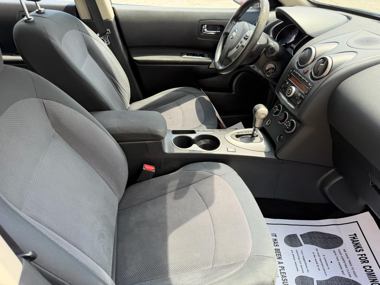 Nissan Rogue S FWD Krom Edition 2012