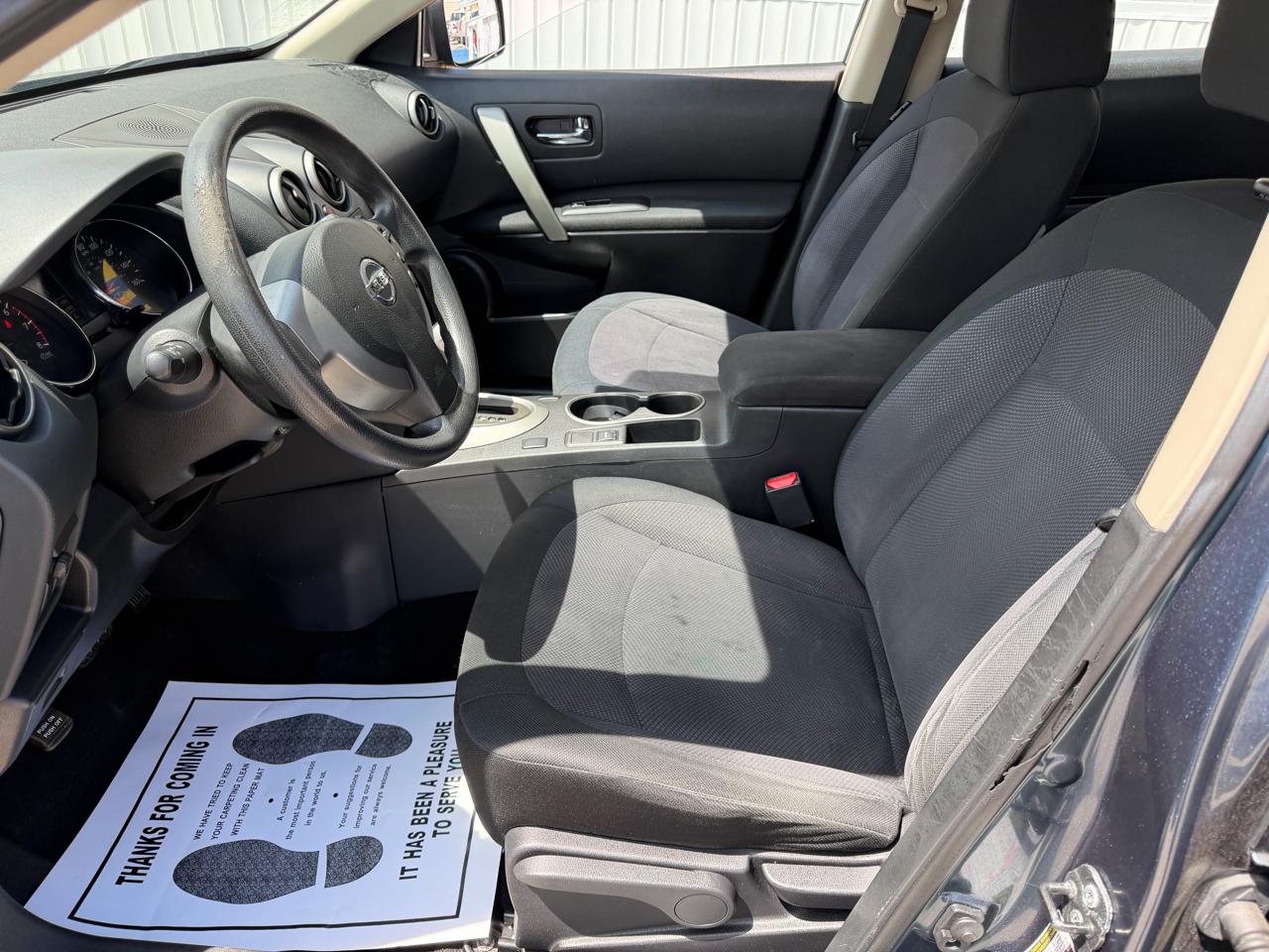 Nissan Rogue S FWD Krom Edition 2012