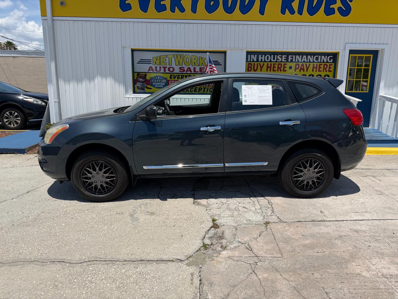 Nissan Rogue S FWD Krom Edition 2012
