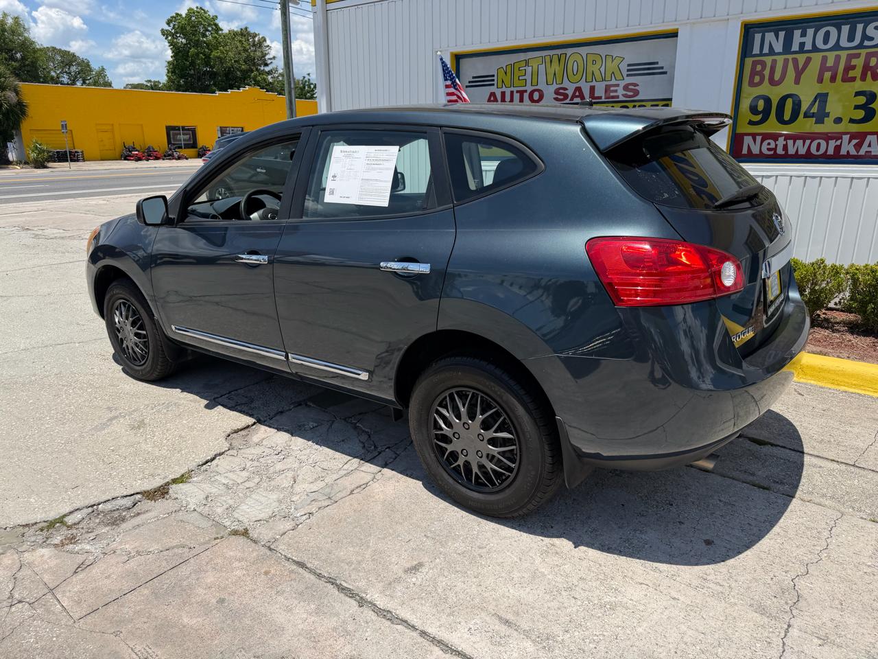 Nissan Rogue S FWD Krom Edition 2012